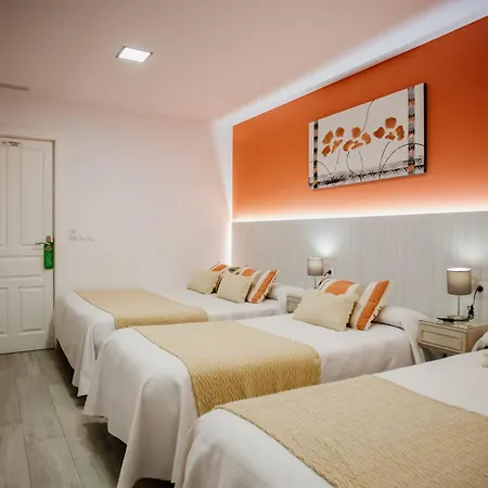 Turisticos Mastil 16 P2 Guest house 2*