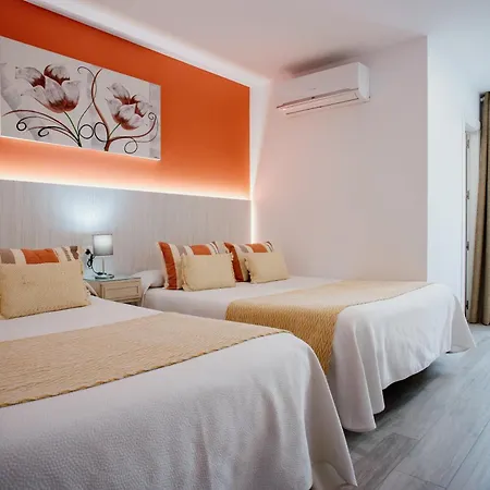 Turisticos Mastil 16 P2 Guest house 2*